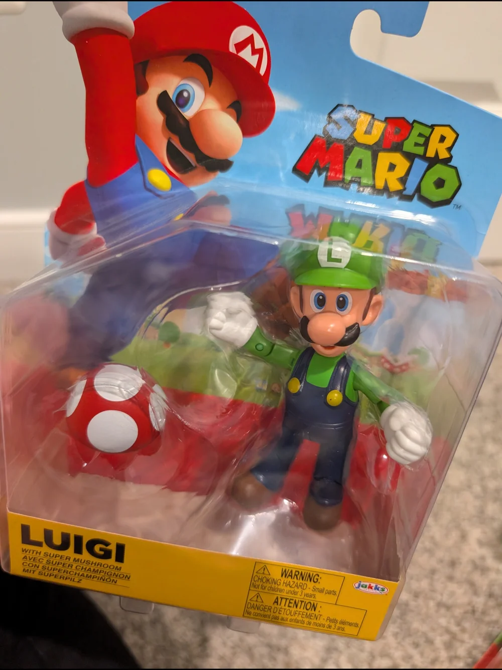 NIP Jakks Pacific Nintendo Luigi Action Figure with Super Mushroom - 4.5 inches